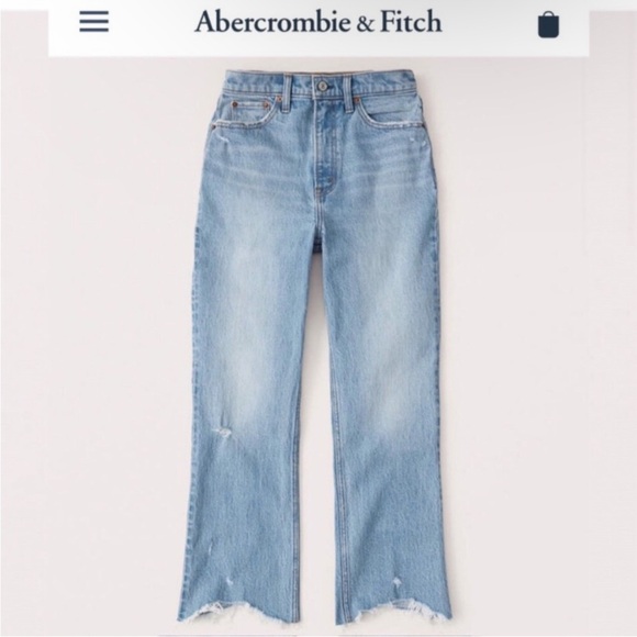 Abercrombie & Fitch Ultra High Rise Kick Flare - Picture 2 of 11